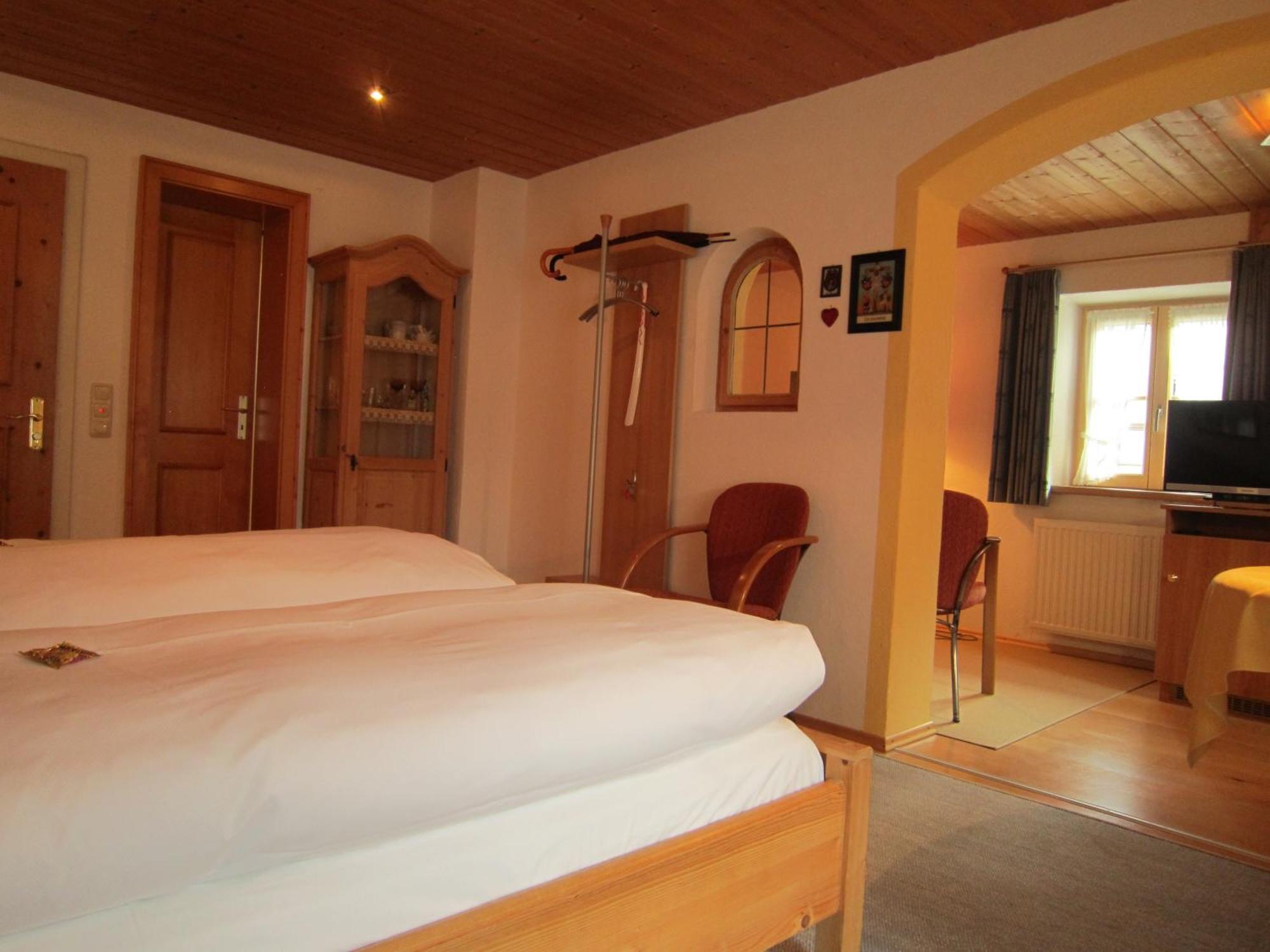 Gaestehaus Unruh Oberammergau Bagian luar foto